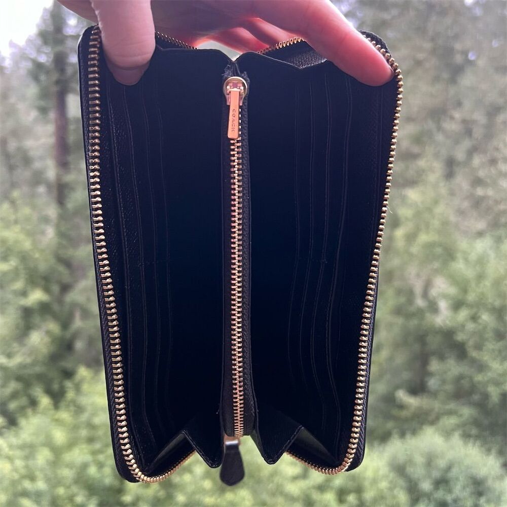 COACH Black Leather Phone Wallet Wristlet w Gold Hardware AUTHENTIC - Picture 4 of 8